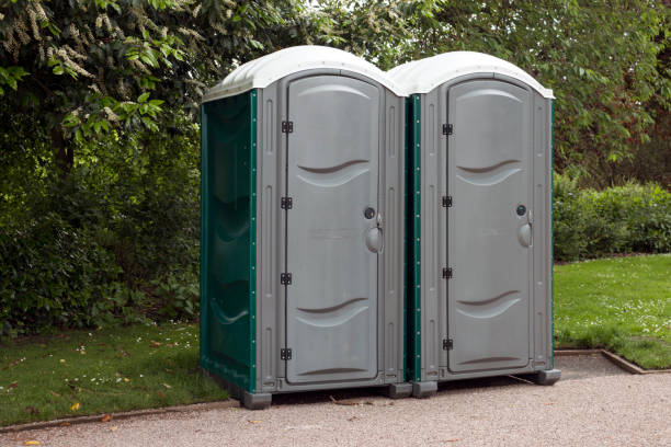 Best Portable Restroom Servicing (Cleaning and Restocking)  in Vaville, CA